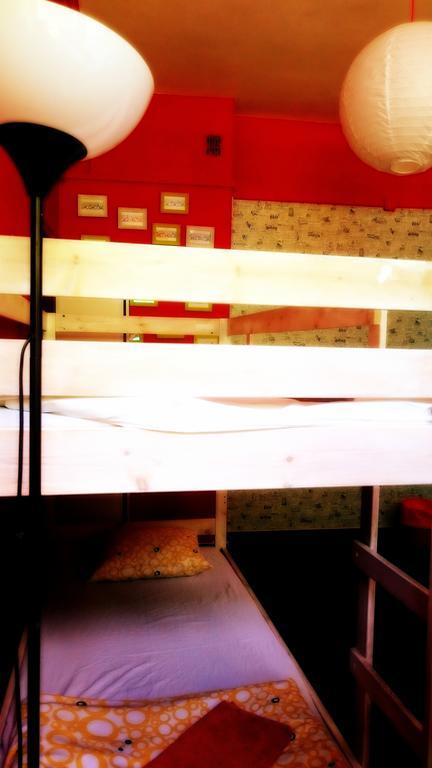 Wdj Hostel Varşovia Cameră foto